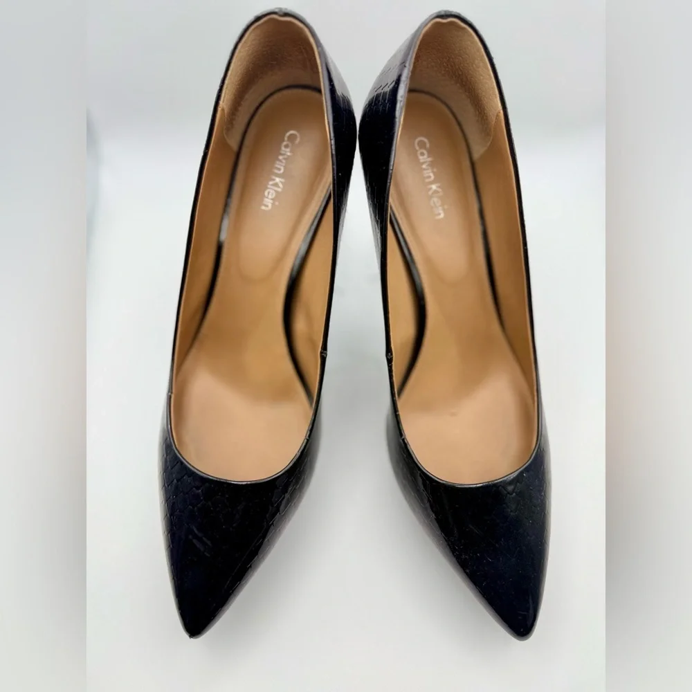 Calvin Klein Black Heels Classic Pointed-Toe Pumps - Picture 1 of 6